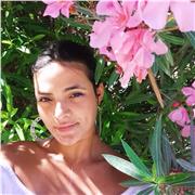 English and Spanish teacher  with over ten years of experience.